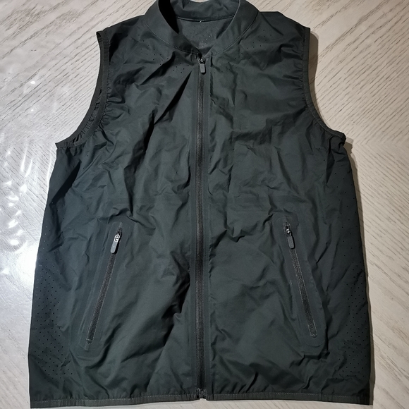 Lululemon Like The Wind Vest - Picture 2 of 16